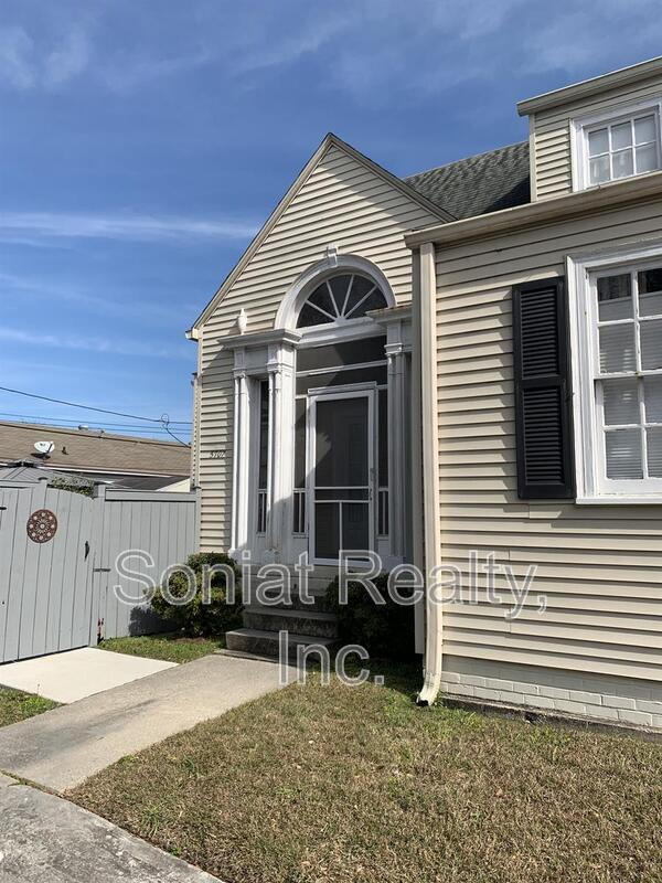 Foto del edificio - 5707 Rosemary Pl