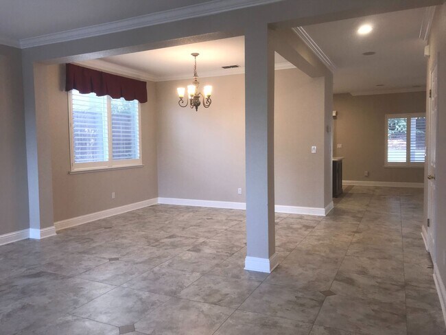 Foto del edificio - One Bedroom One Bathroom Home in Folsom
