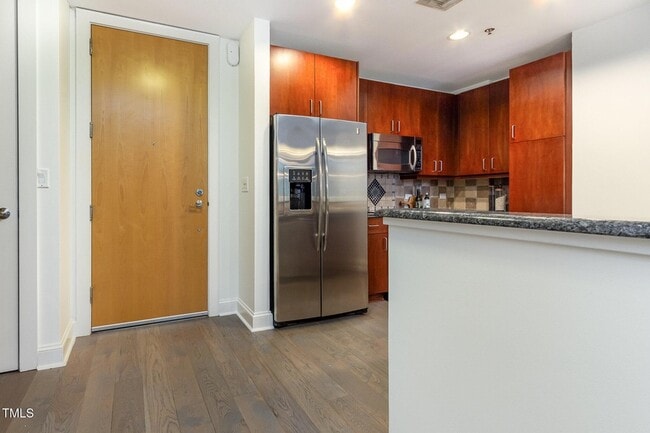 Foto del edificio - 616 N Boylan Ave