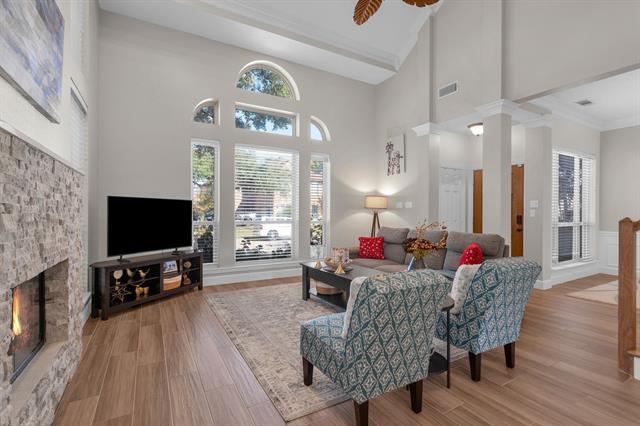 Foto del edificio - 901 Brentwood Dr