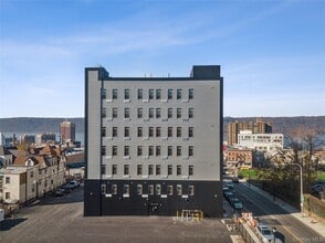 Building Photo - 70 Ashburton Ave