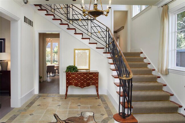 Foto del edificio - 3801 Maplewood Ave