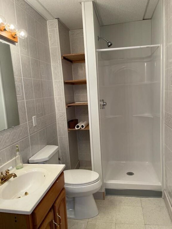 52 Dean St Unit 1, Taunton, MA 02780 Room for Rent in Taunton, MA