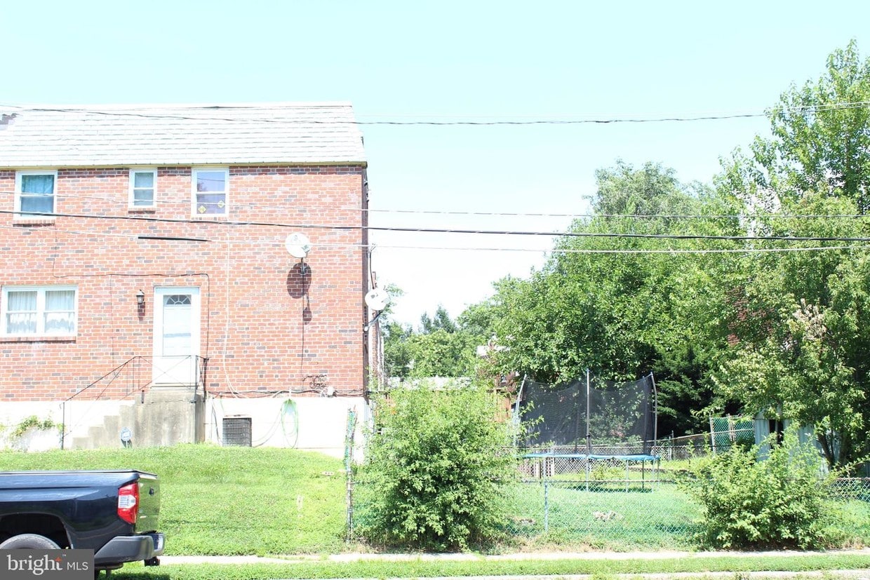 300 Avon St, Philadelphia, PA 19116 House for Rent in Philadelphia, PA