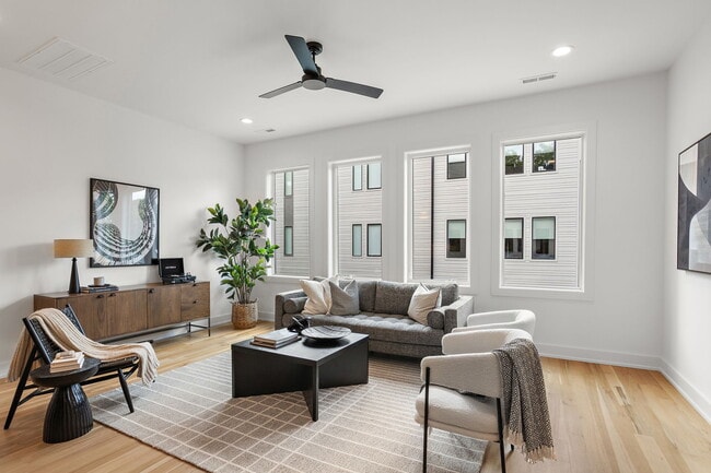 Photo - 16 Willis St Townhome