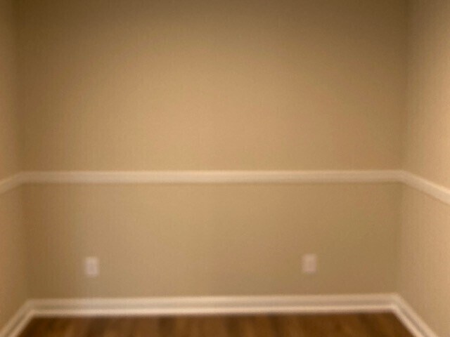 Building Photo - 3 BR 1.5 BA
