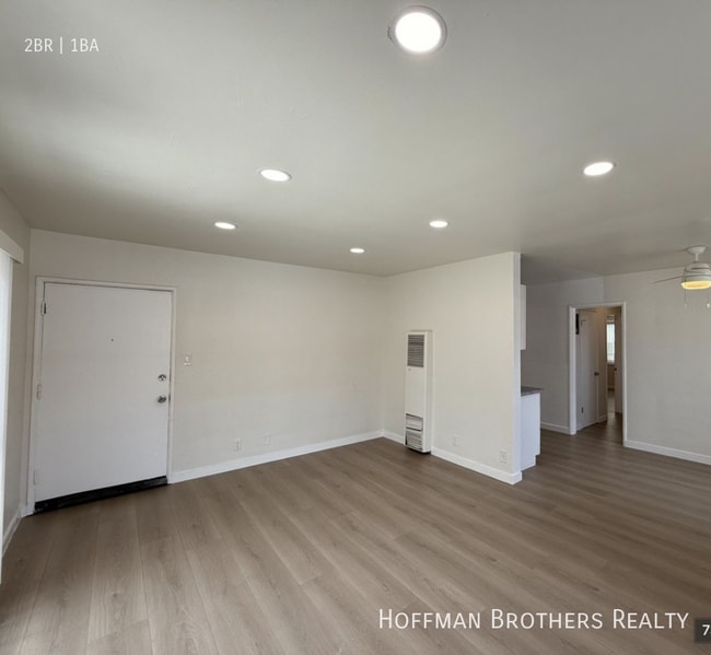 Building Photo - 7339 Woodman Ave