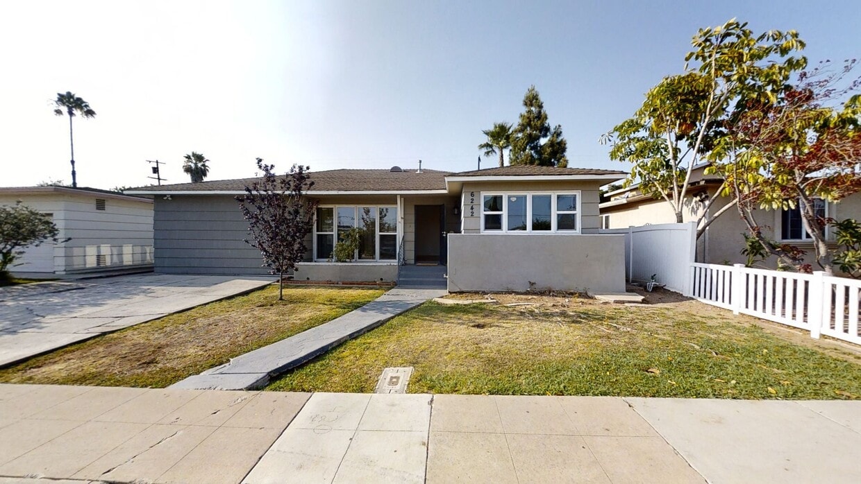 Primary Photo - 6BD/3BA, Renovated Backyard!