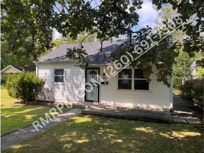 Building Photo - 4414 Oliver St