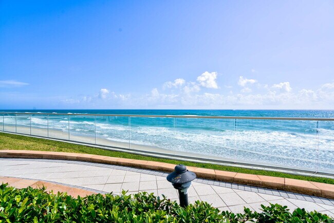 Foto del edificio - 5200 N Ocean Dr