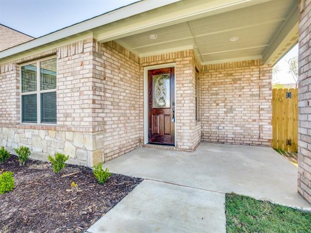 Foto del edificio - 4113 Bridle Path Ln