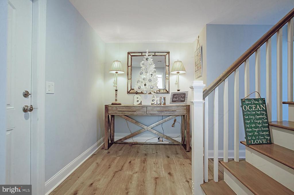 Foto principal - 6109 Atlantic Ave