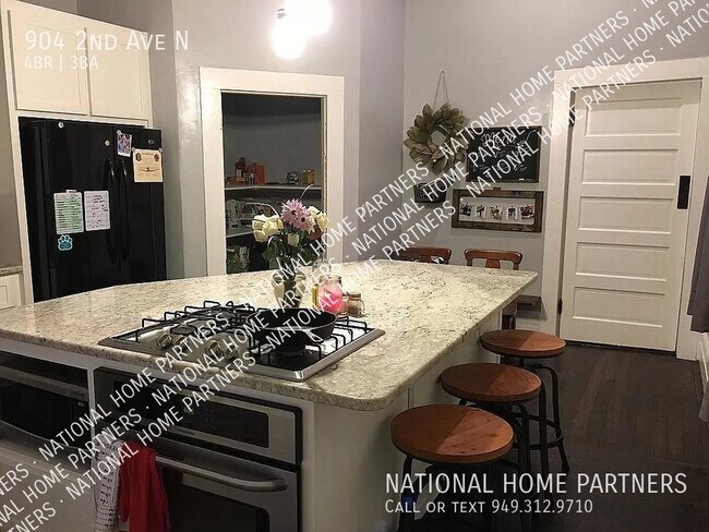 Foto del edificio - Rent to Own Home with Attached Apartment- ...
