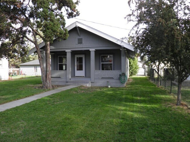 Building Photo - 454 SE CLEVELAND, BEND, OREGON  97702 - 19...