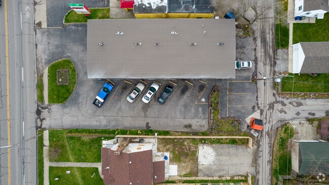 Aerial Photo - 2958 Sullivant Ave