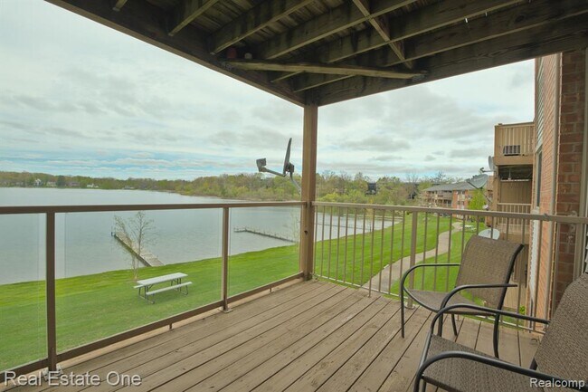Foto del edificio - 1944 Klingensmith Rd