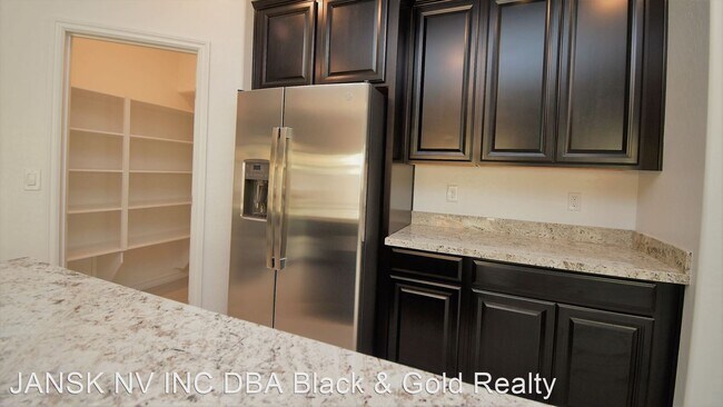 Building Photo - 4 br, 2.5 bath House - 6932 Noah Raven St