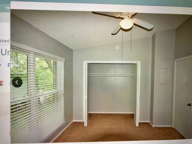 Foto del edificio - 3822 Southway Dr