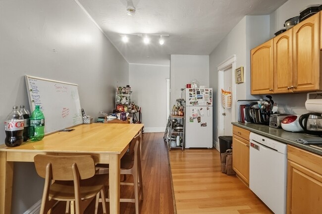 Foto del edificio - 1661 Commonwealth Ave