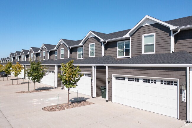 Foto del edificio - Townhomes At Northwest Pointe