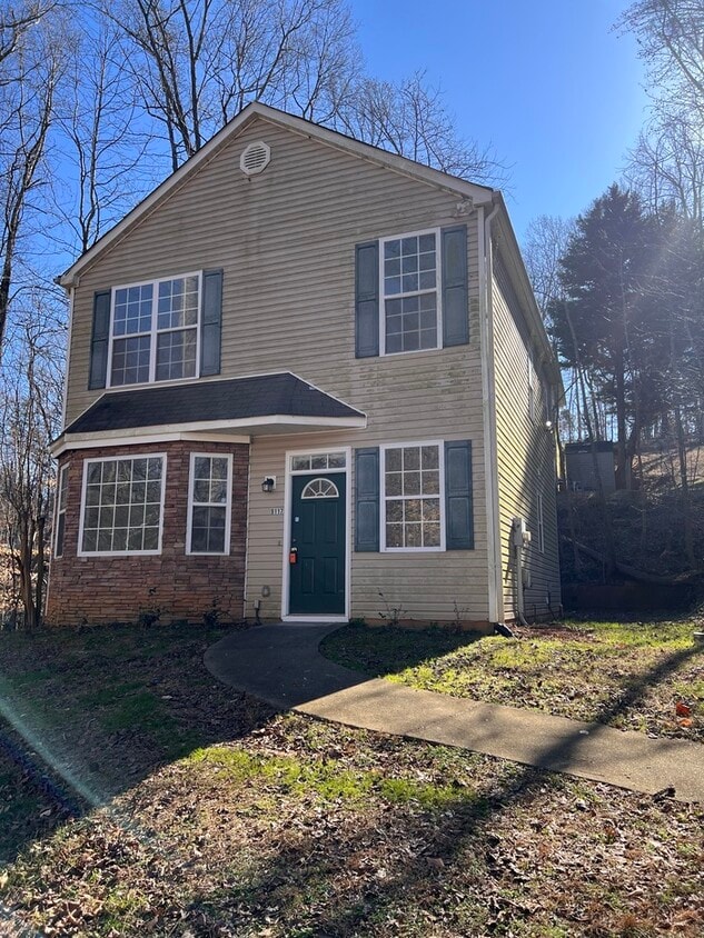 Photo - 9117 Belaire St (Gainesville, GA)