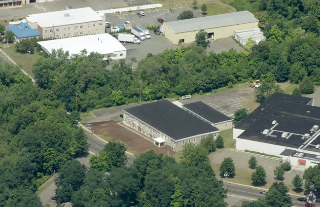 Aerial Photo - Putnam Place Apartments