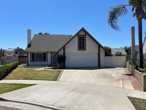 Building Photo - 1205 Piedmont Dr