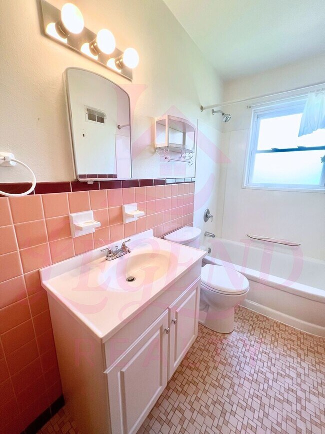 Foto del edificio - COMING SOON!  Adorable 2 Bedroom Home In Valley Park!  No Showings Until After 6/1!