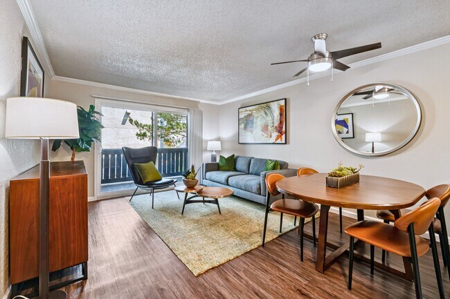 Foto del edificio - Ballena Village Apartment Homes