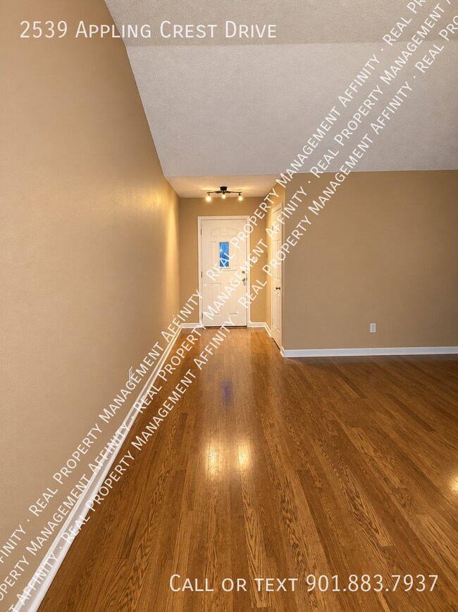 Building Photo - 2539 Appling Crest Dr