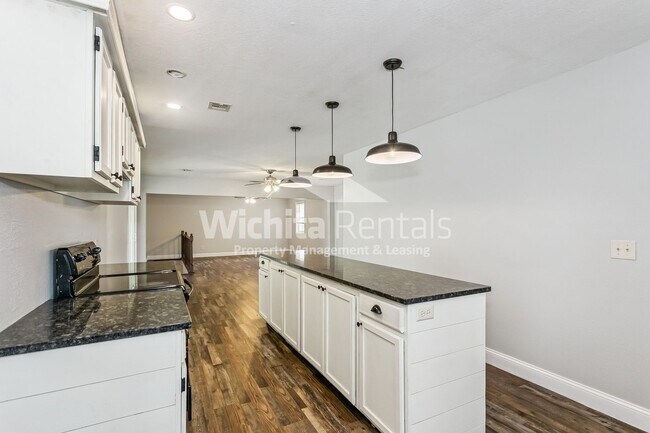 Foto del edificio - 3 bedroom 2 bathroom home