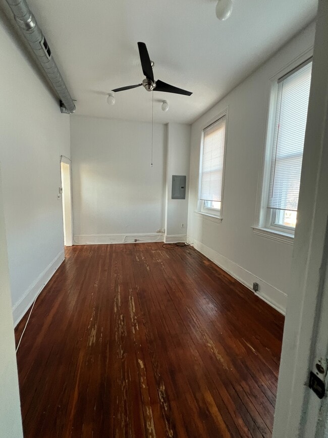 Foto del edificio - 1854 Germantown Ave