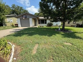 Building Photo - 107 Hilltop Dr