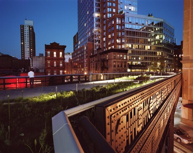 Foto del edificio - 450 W 17th St