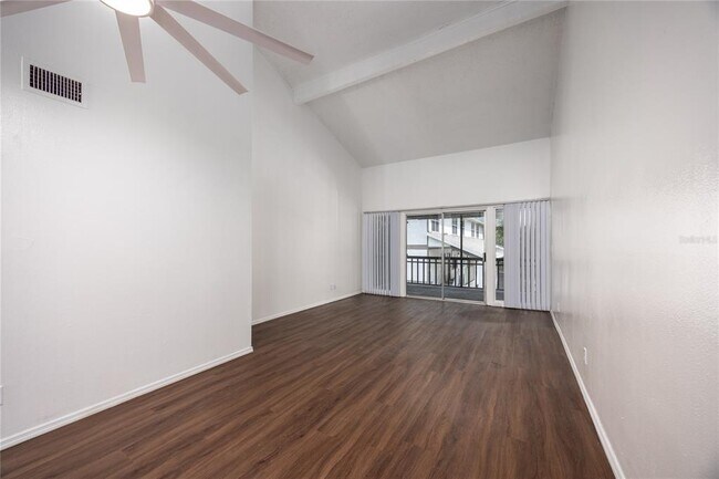 Foto del edificio - 6519 W Newberry Rd