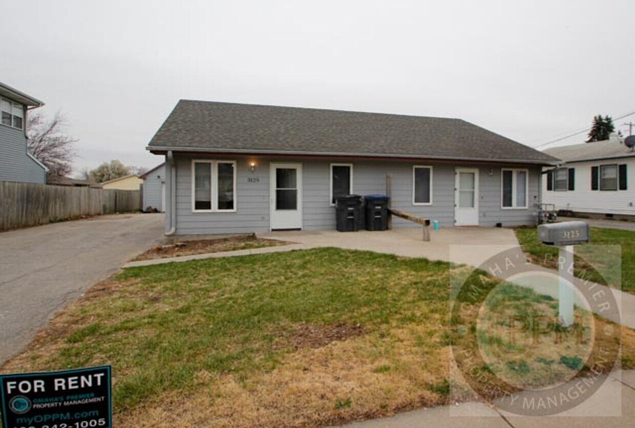 2 Bed 1 Bath Home in Council Bluffs, IA - 2 Bed 1 Bath Home in Council Bluffs, IA
