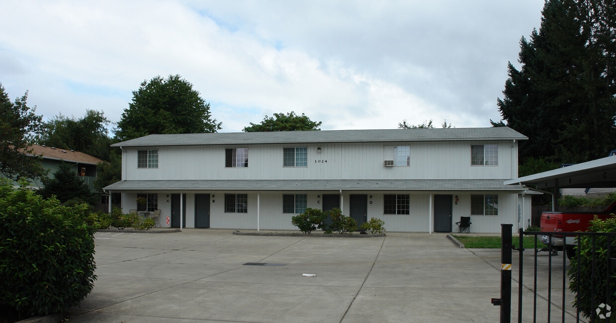 Building Photo - 1024 R St