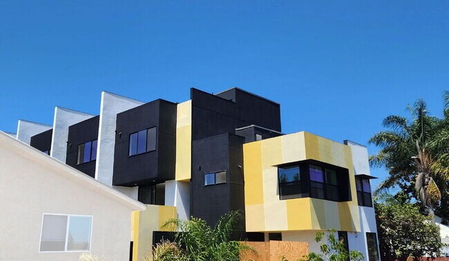 Foto del edificio - 2664 L St