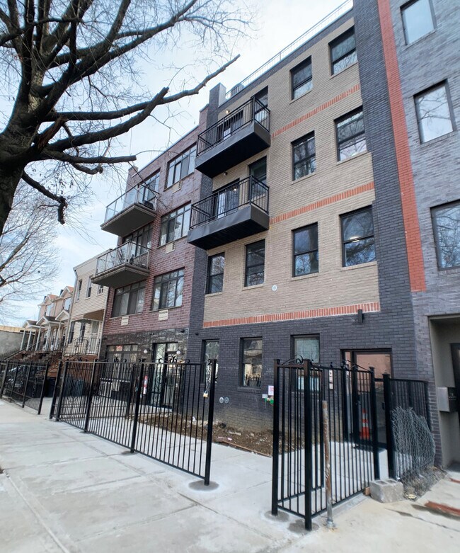 1672 Dean St, Brooklyn, NY 11213 Townhouse for Rent in