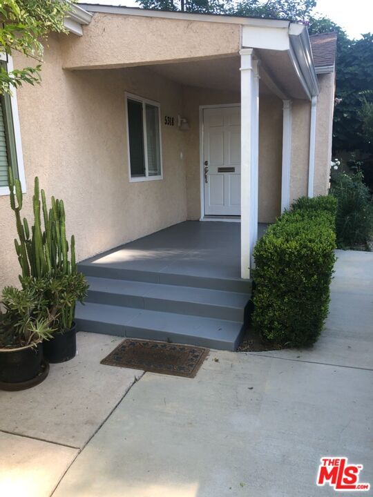 Primary Photo - 5318 Alhama Dr