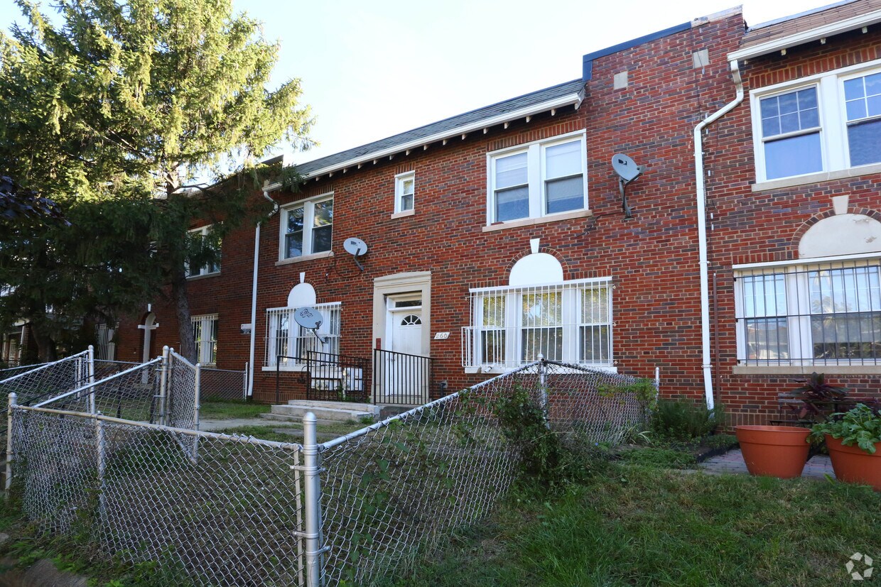 Foto del edificio - 260 16th St Se
