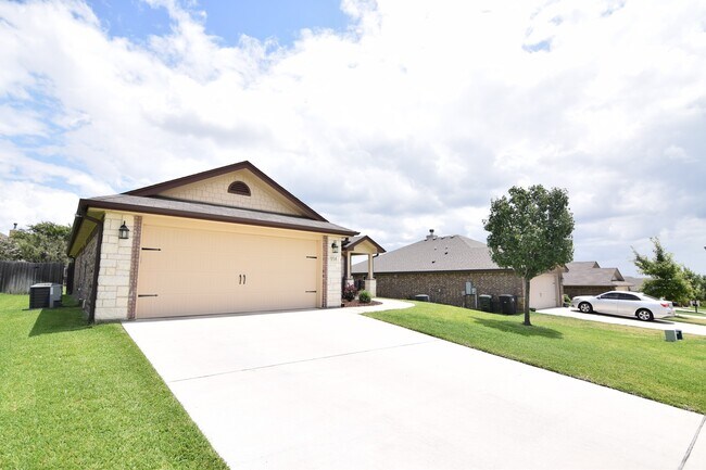 Foto del edificio - 914 Karey Dr