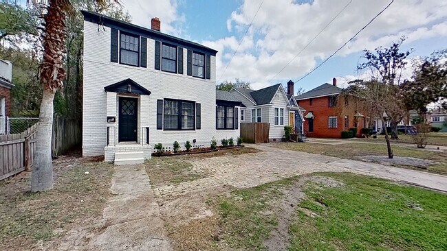 Building Photo - 1651-1653 Flagler Avenue