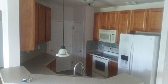 Foto del edificio - 785 Oakleaf Plantation Pkwy