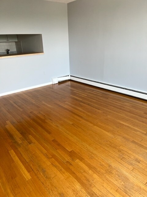 Foto del edificio - 1643 Cambridge St