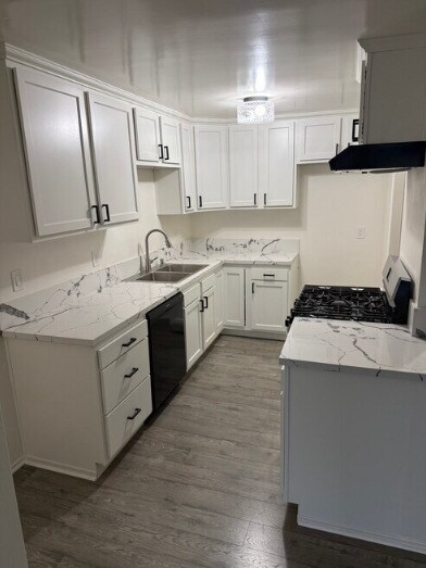 Foto del edificio - 927 W 19th St