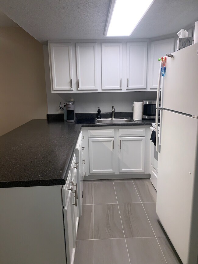 Foto del edificio - 222 W Beaver Ave