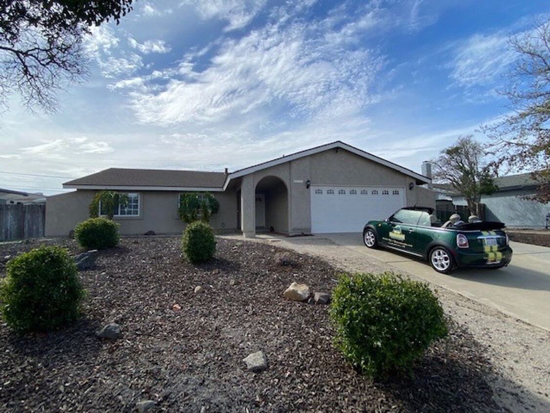 Primary Photo - Charming Updated 4 Bedroom Home In Orcutt