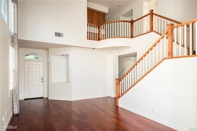Building Photo - 4 br, 3 bath House - 9 Blue Spruce