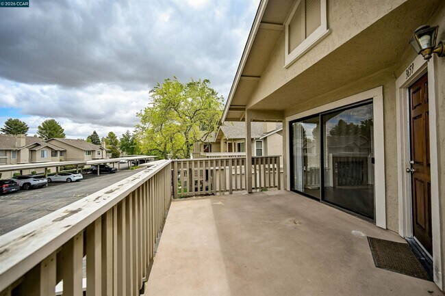 Building Photo - 3659 Crow Canyon Rd